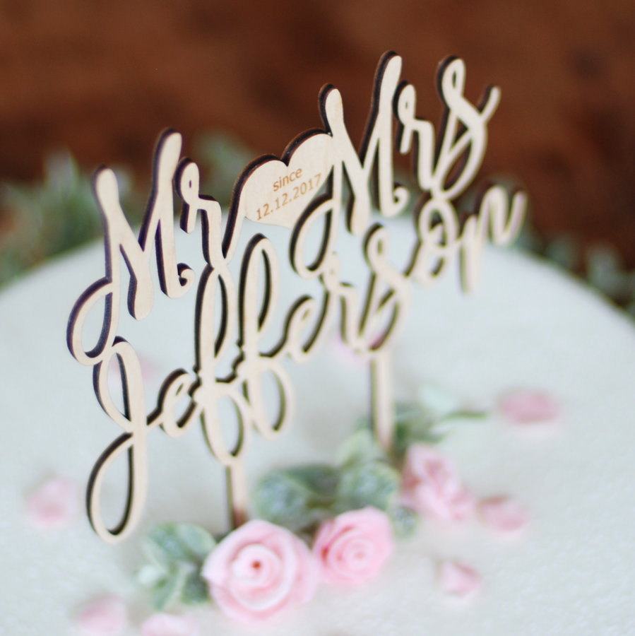 Kūkas dekors - Mr & Mrs ar sirsniņu