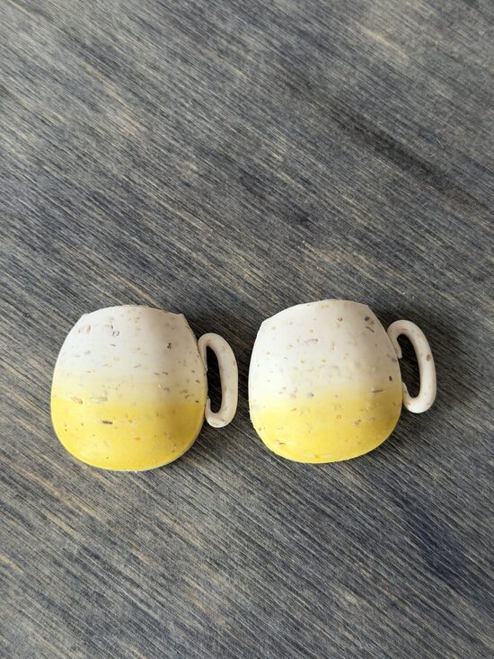 Vāzīte - magnēts, dzeltenīga