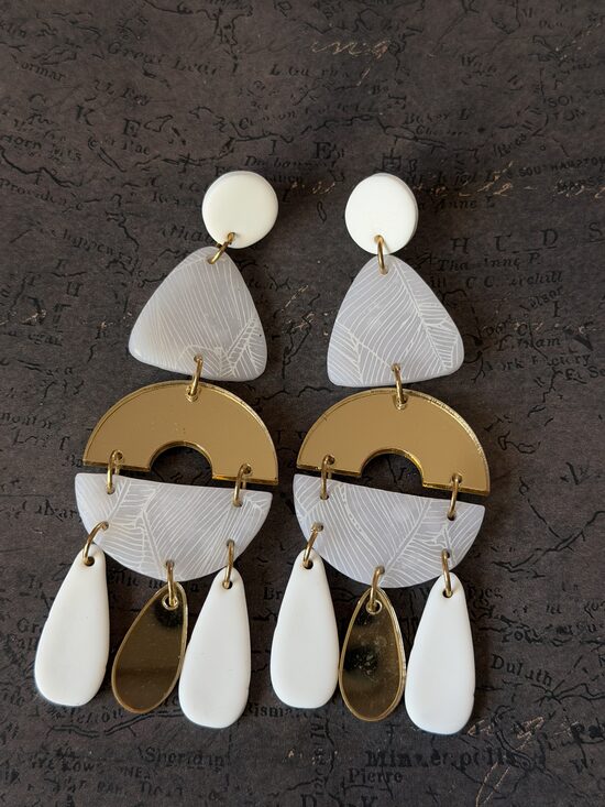 XL auskari - Balti ar baltu printu