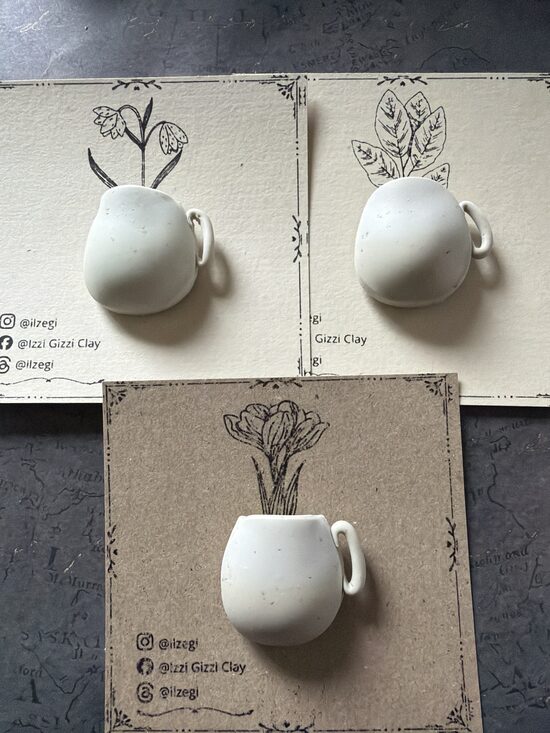 Vāzīte - magnēts, smilškrāsas